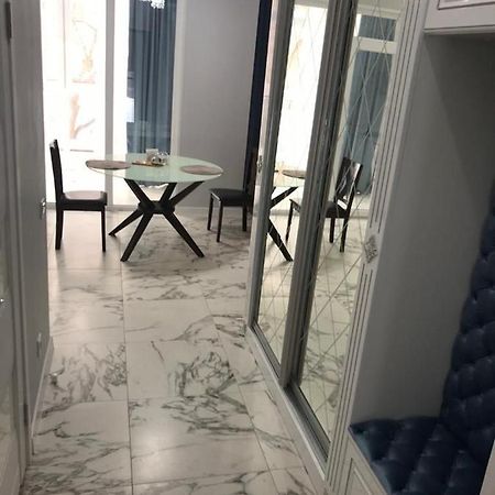 Люкс Апартаменты На Назарбаева Oral Exterior photo